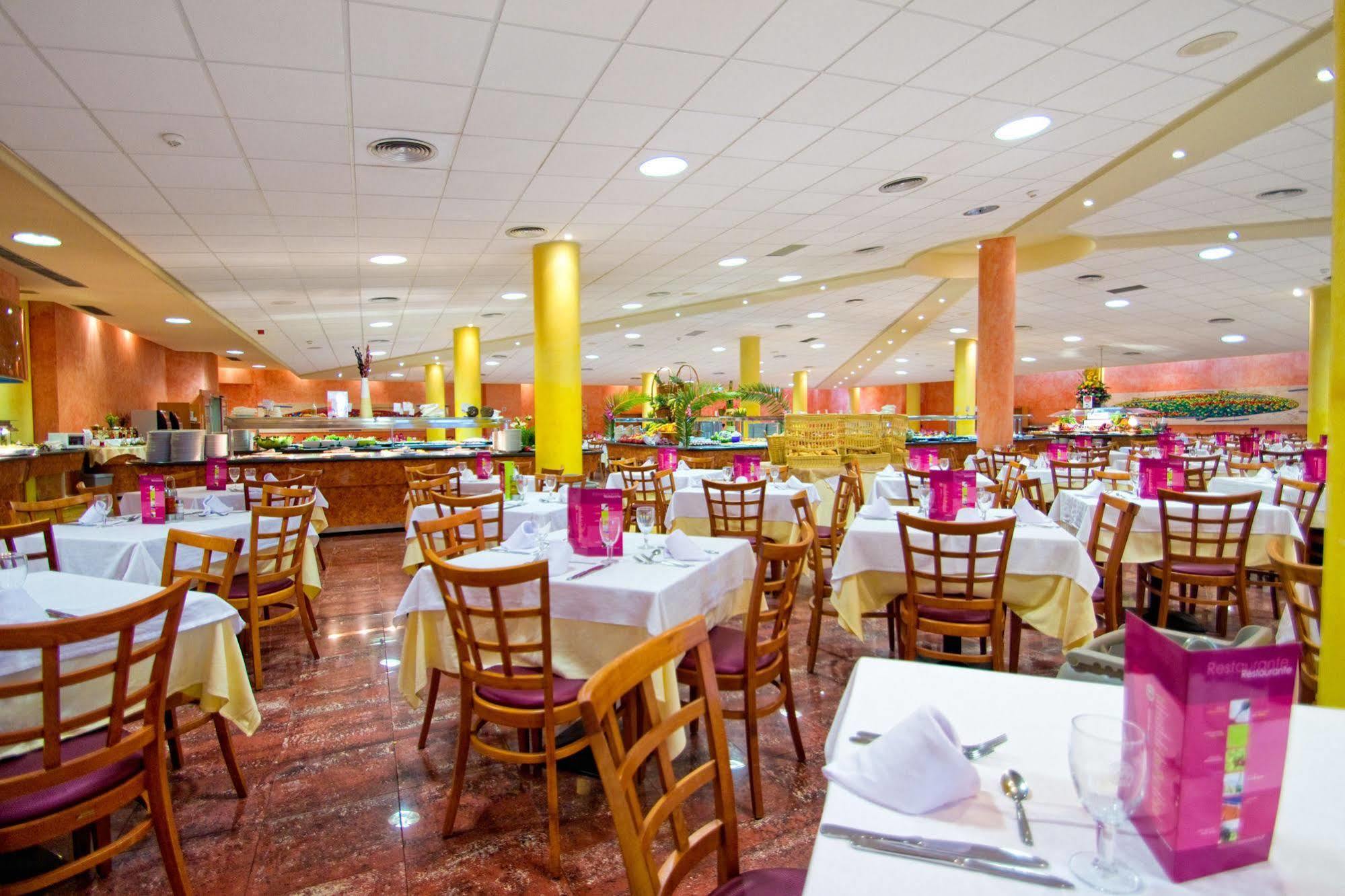 Hotel Servigroup Marina Mar Мохакар Екстериор снимка